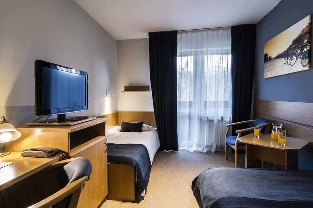 Hotel Nawigator Шавница Экстерьер фото